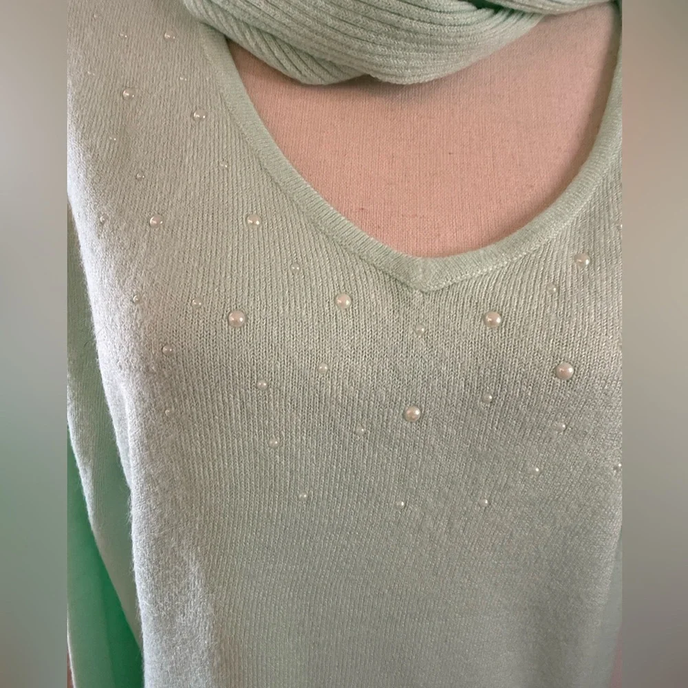 Rebecca Malone mint green pearl bead sweater & detachable fringe scarf SZ LG - Picture 3 of 13